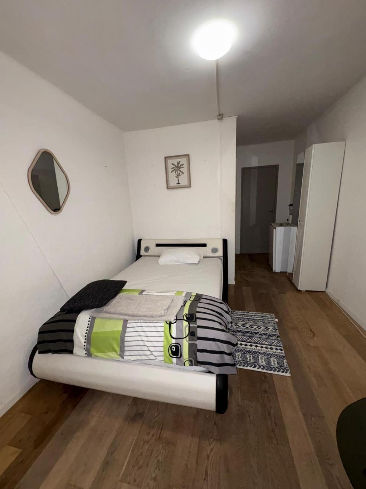 Aparta-estudio En Voltaplatz * Basileia